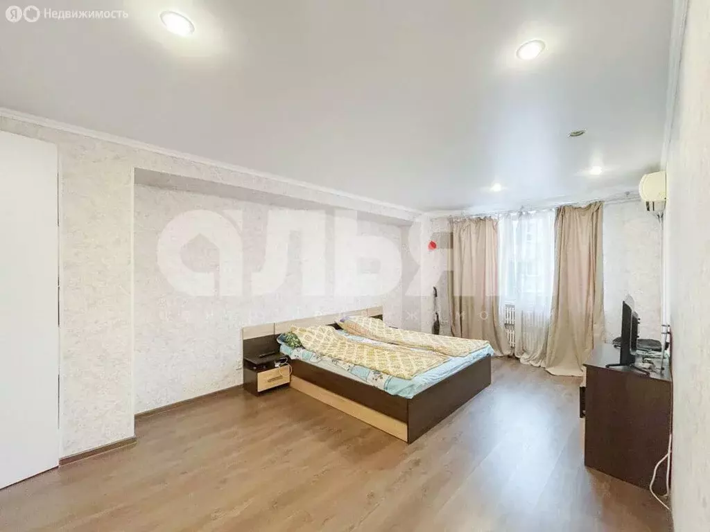 1-комнатная квартира: Алушта, Юбилейная улица, 16 (32 м) - Фото 1