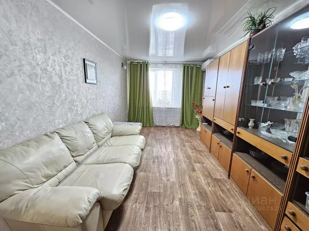 2-к кв. Астраханская область, Астрахань Сахалинская ул., 9 (44.6 м) - Фото 2