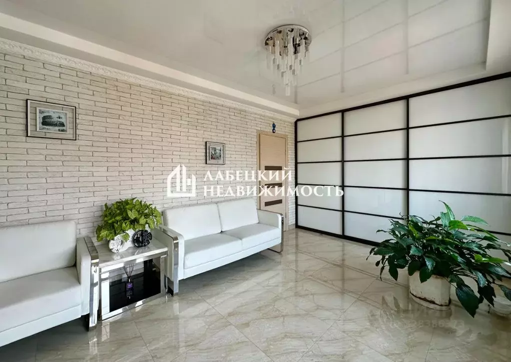 3-к кв. Приморский край, Владивосток Главная ул., 30А (142.0 м) - Фото 2