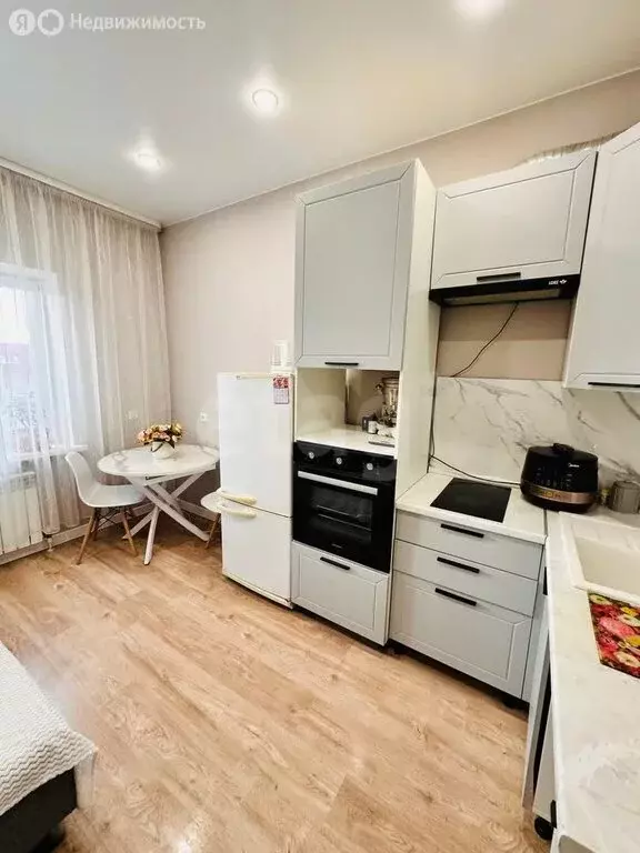 2-комнатная квартира: Заводоуковск, улица Щорса, 18 (50.2 м) - Фото 1