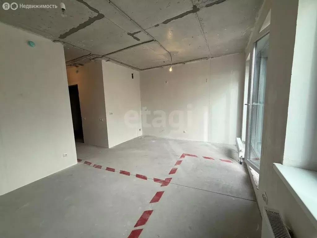 Квартира-студия: Тюмень, улица Андрея Кореневского, 5 (27.6 м) - Фото 2