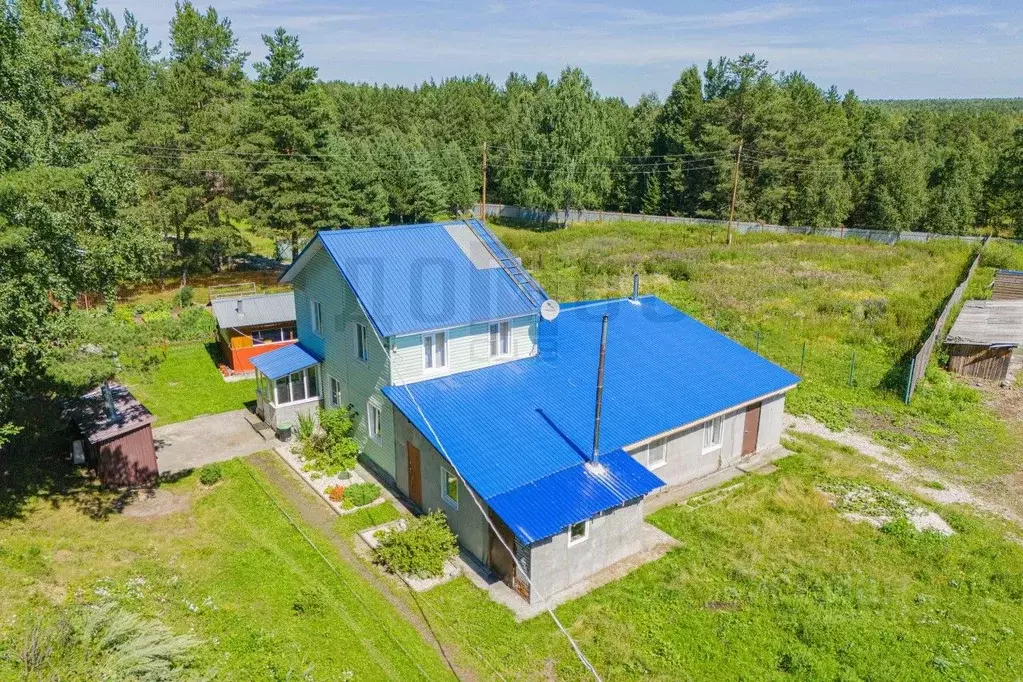 Дом в Свердловская область, Дегтярск ул. Рябиновая, 15А (198 м) - Фото 1