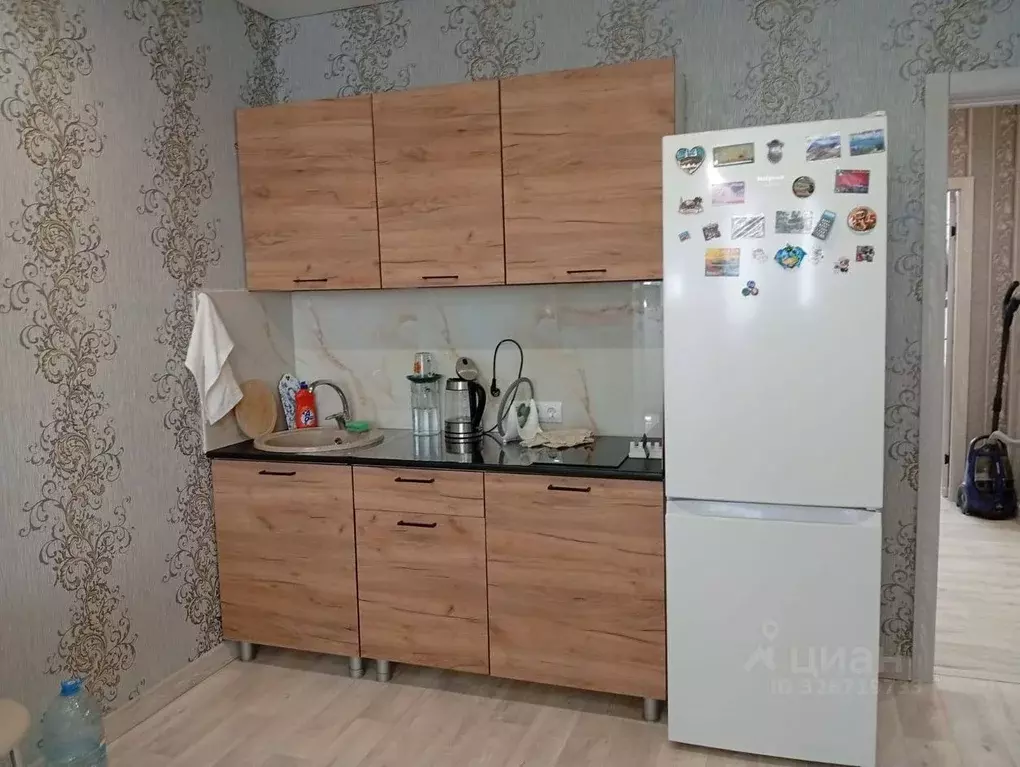 1-к кв. Оренбургская область, Оренбург Салмышская ул., 64/2 (46.2 м) - Фото 1