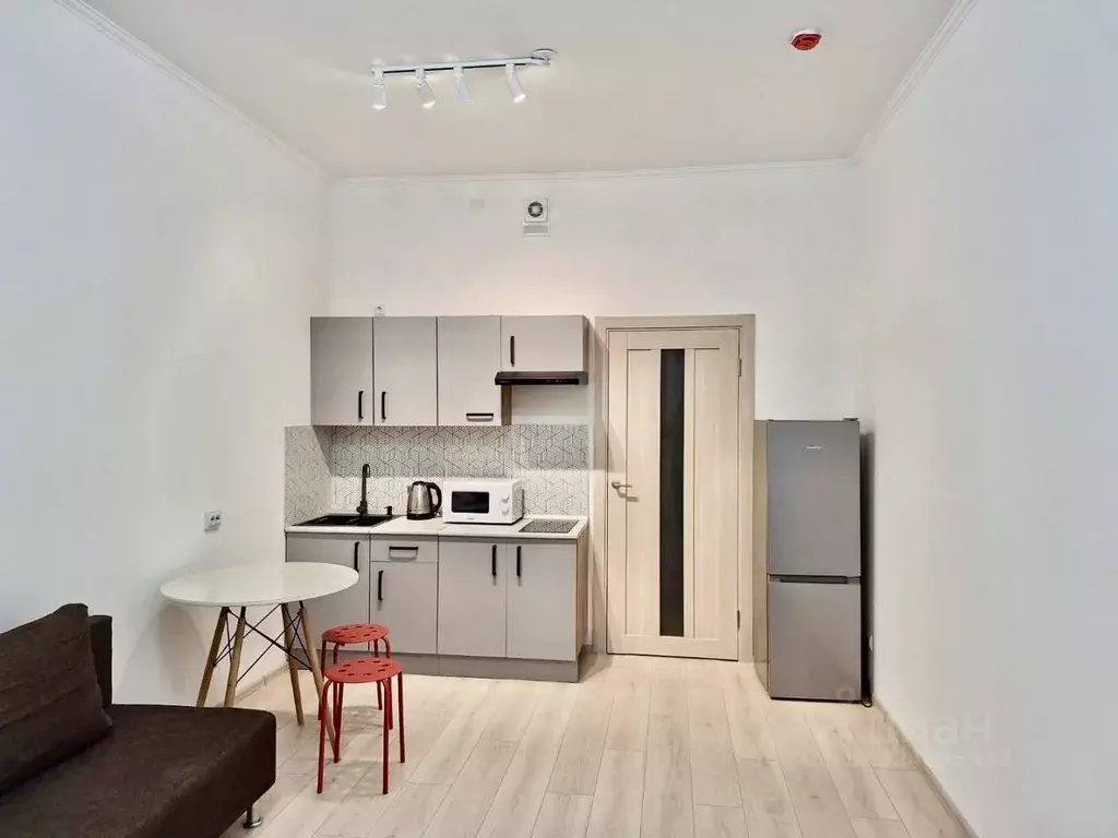 Студия Ленинградская область, Мурино Всеволожский район, ул. ... - Фото 1