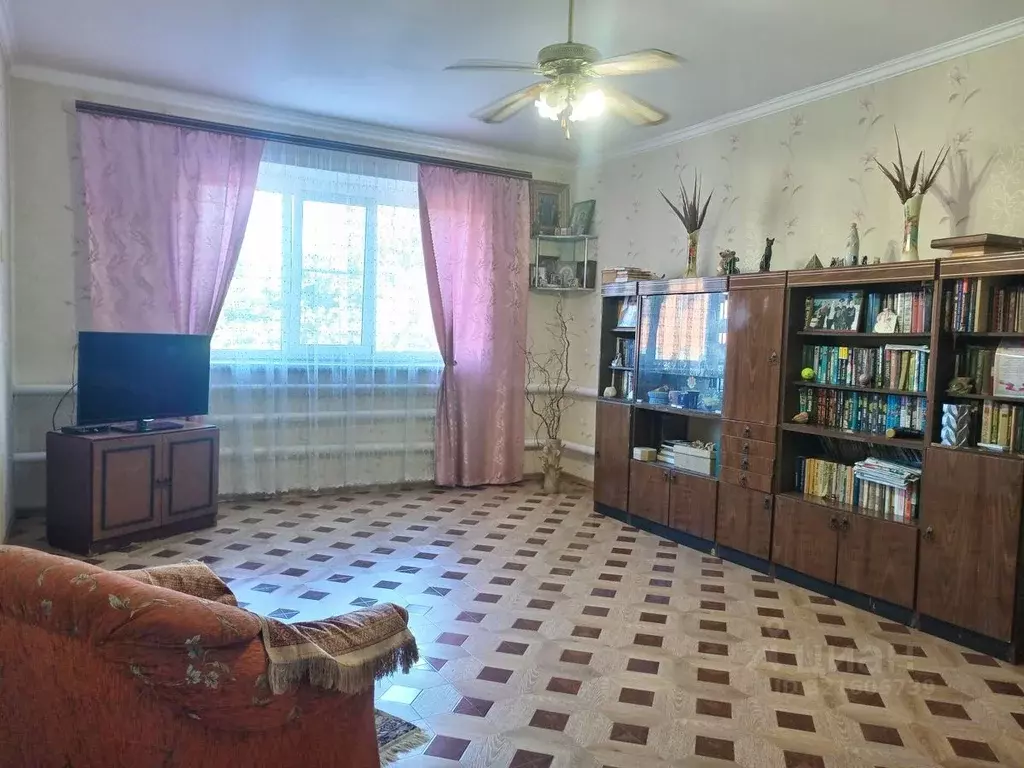 Дом в Краснодарский край, Темрюк Черноморская ул., 23 (254 м) - Фото 1