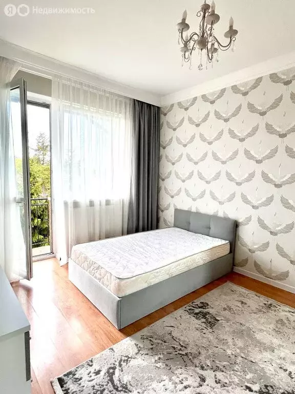 1-комнатная квартира: Калининград, улица Менделеева, 37А (43 м) - Фото 0