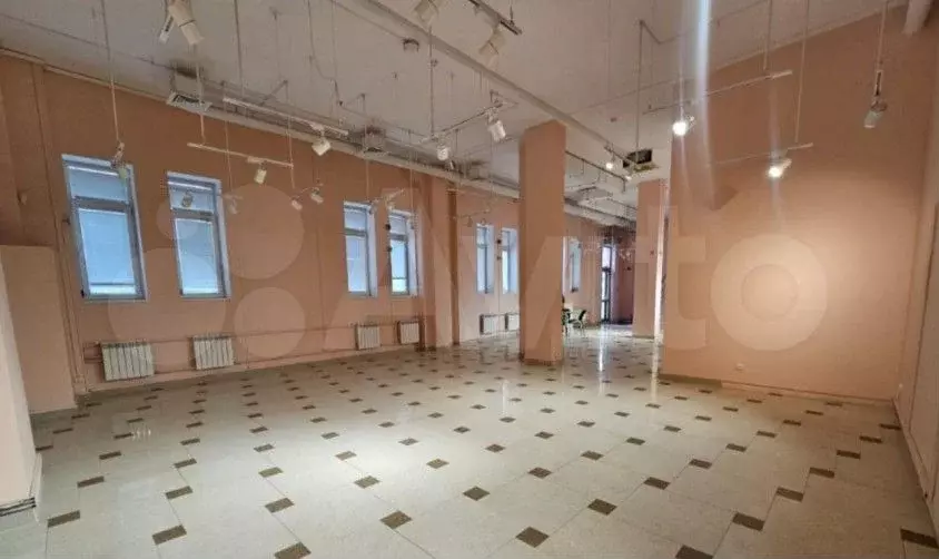 Аренда помещения свободного назначения 400 м2 - Фото 0