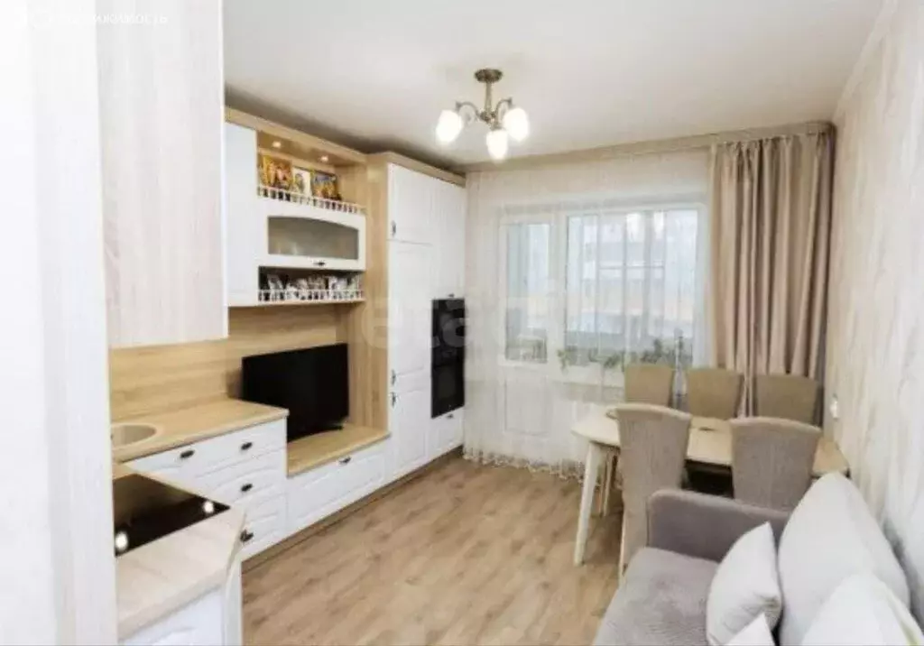 3-комнатная квартира: Новосибирск, улица Плахотного, 53/1 (73 м) - Фото 1