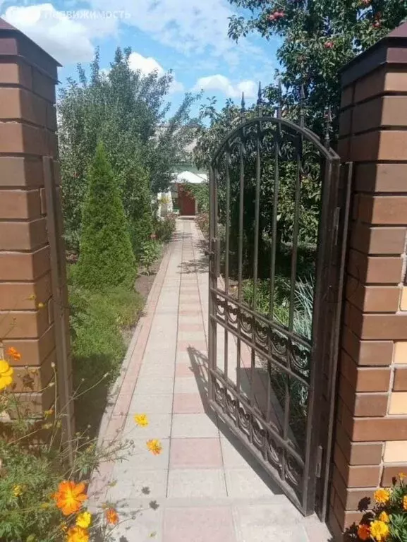 Дом в Губкин, улица Скворцова (64.7 м) - Фото 1