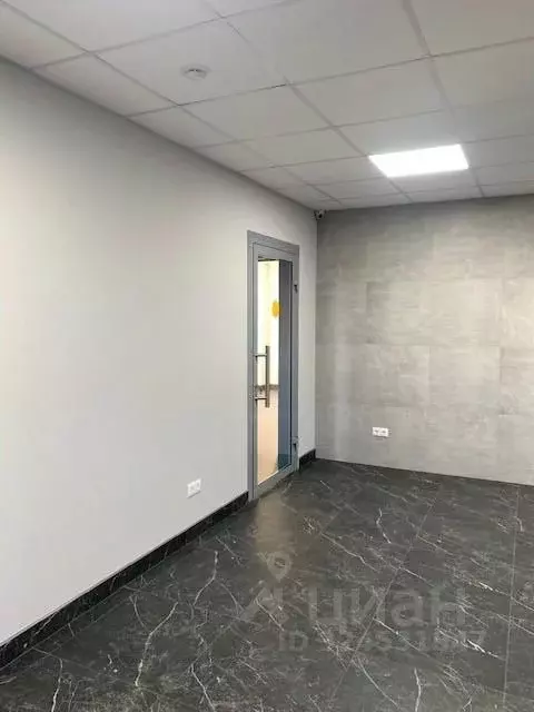 Помещение свободного назначения в Красноярский край, Красноярск ... - Фото 1