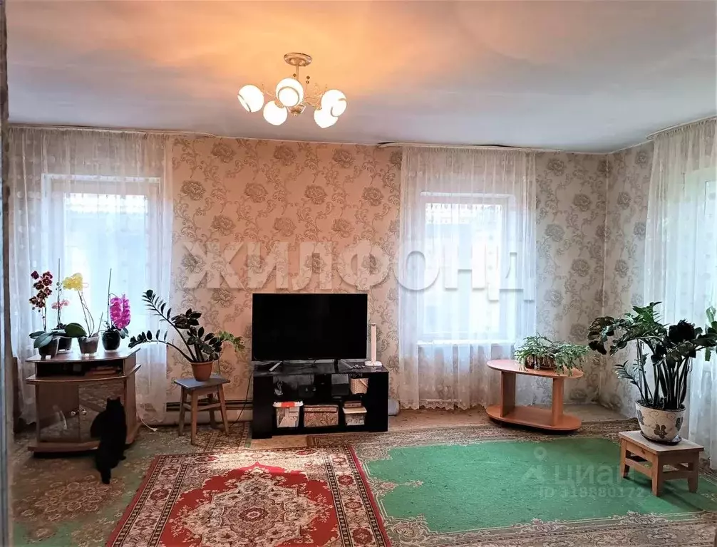 Дом в Хакасия, Абакан ул. Лизы Чайкиной (80 м) - Фото 1