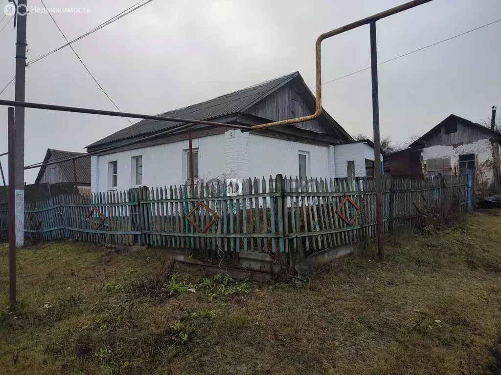 Дом в Татищевский район, Ягодно-Полянское муниципальное образование, ... - Фото 1