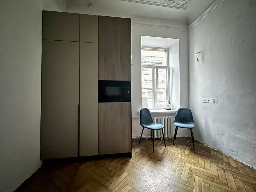 Комната Санкт-Петербург Каменноостровский просп., 50 (24.0 м) - Фото 1