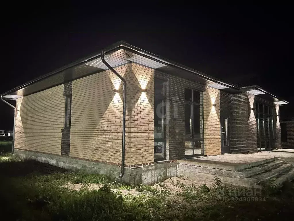 Дом в Ставропольский край, Шпаковский муниципальный округ, с. Татарка ... - Фото 1