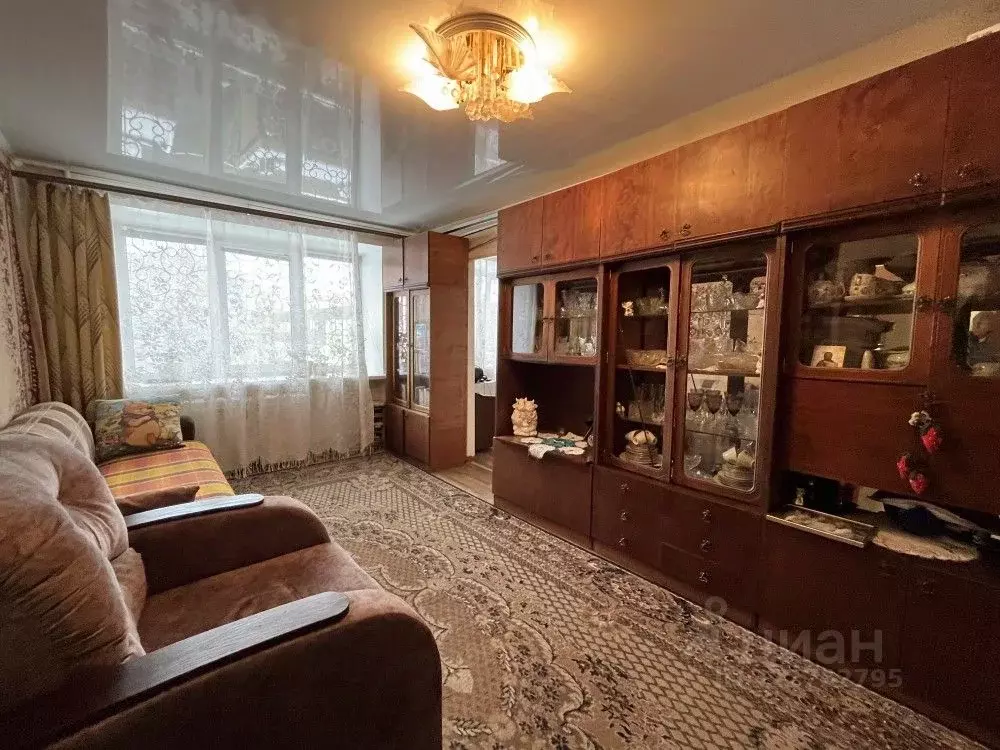 2-к кв. Омская область, Омск пос. Амурский, ул. Багратиона, 4 (45.0 м) - Фото 1