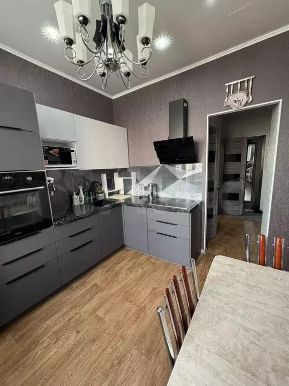 2-к. квартира, 55 м, 4/9 эт. - Фото 1