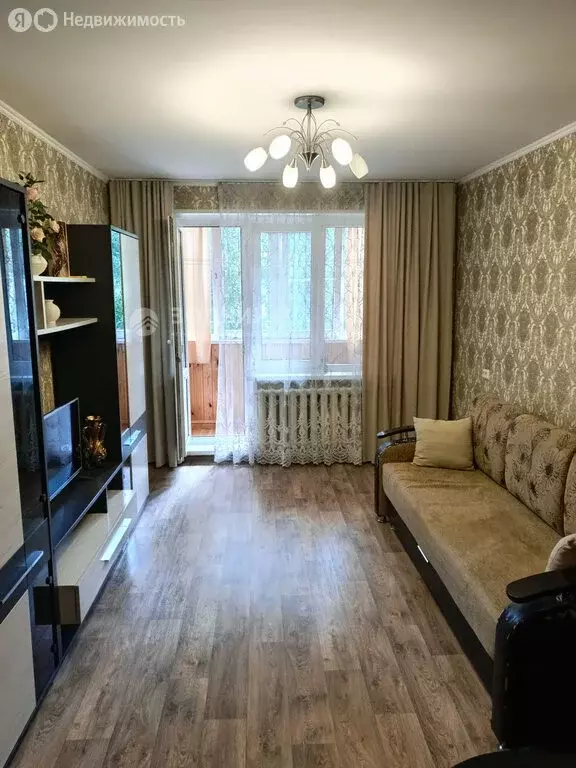 1-комнатная квартира: Чебоксары, улица Кадыкова, 17 (36 м) - Фото 1