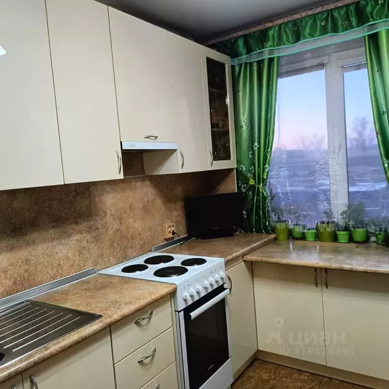 3-к кв. Новосибирская область, Новосибирск Широкая ул., 137/1 (61.4 м) - Фото 0