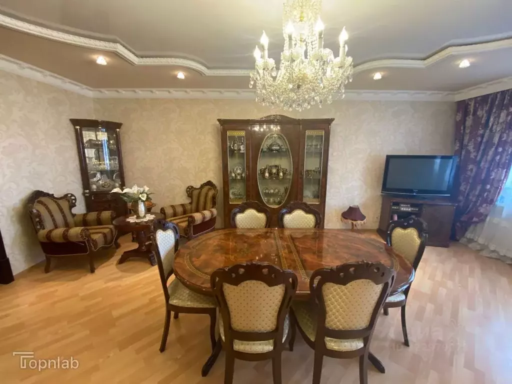 4-к кв. Астраханская область, Астрахань ул. Власова, 6 (172.6 м) - Фото 1