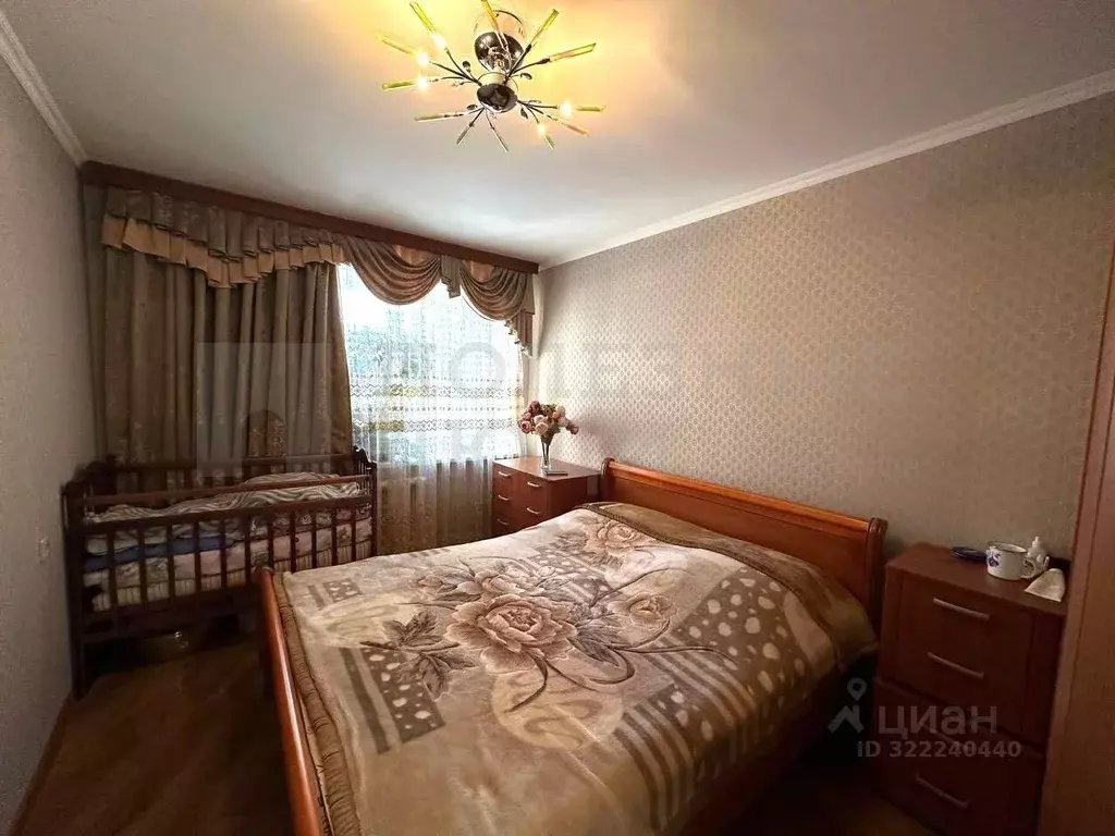 3-к кв. Новгородская область, Боровичи ул. Софьи Перовской, 86Б (85.5 ... - Фото 1