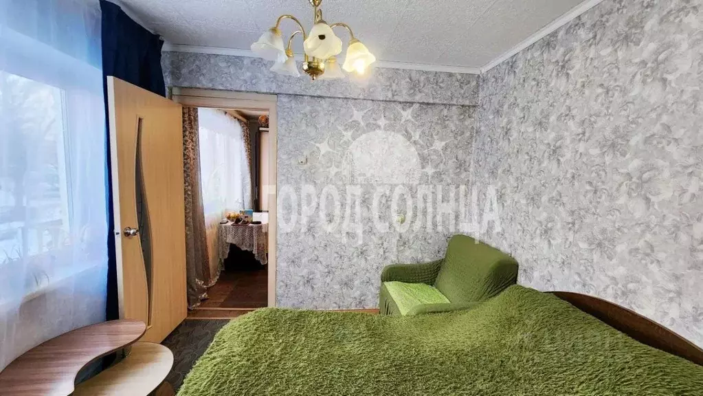 3-к кв. Омская область, Омск Заозерный мкр, ул. Стрельникова, 8 (48.0 ... - Фото 1