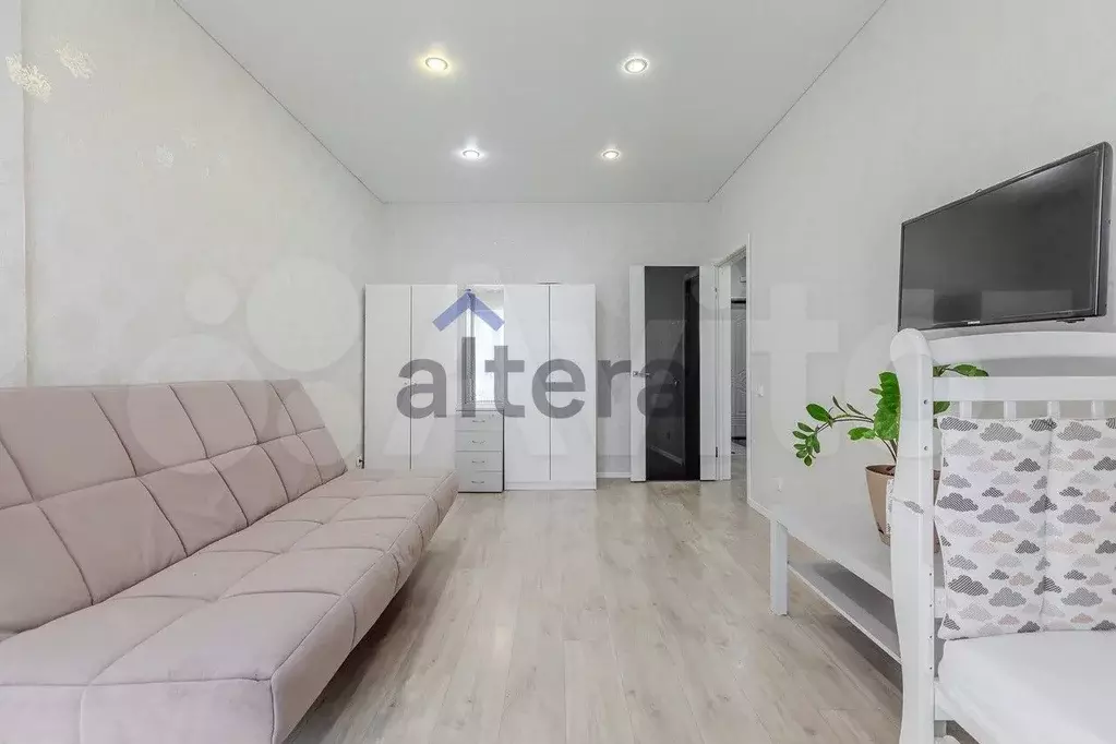 1-к. квартира, 40 м, 13/18 эт. - Фото 1