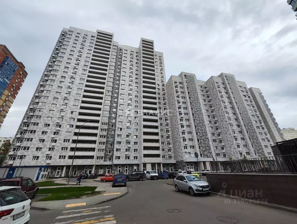 3-к кв. Москва ул. Обручева, 7 (71.4 м) - Фото 0