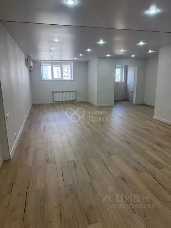 2-к кв. Волгоградская область, Волгоград ул. Маршала Еременко, 44 ... - Фото 2