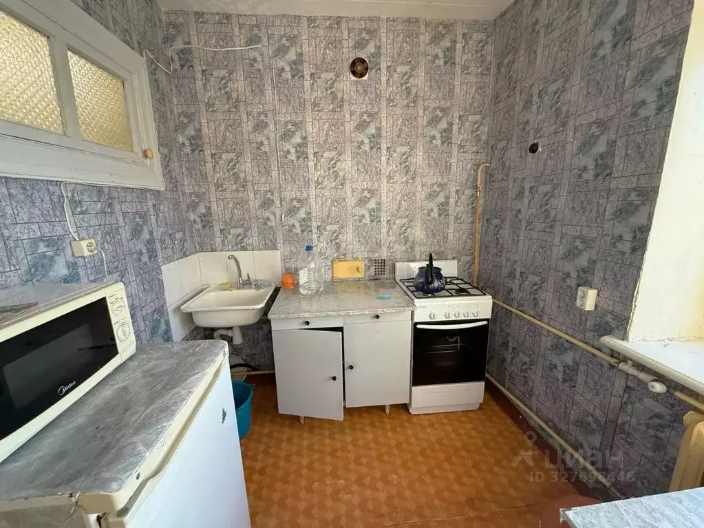 2-к кв. Вологодская область, Великий Устюг пл. Коммуны, 6 (36.6 м) - Фото 1