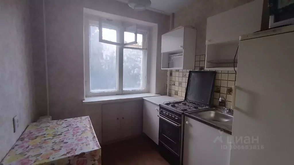 1-к кв. Волгоградская область, Волгоград ул. Милиционера Буханцева, 38 ... - Фото 1