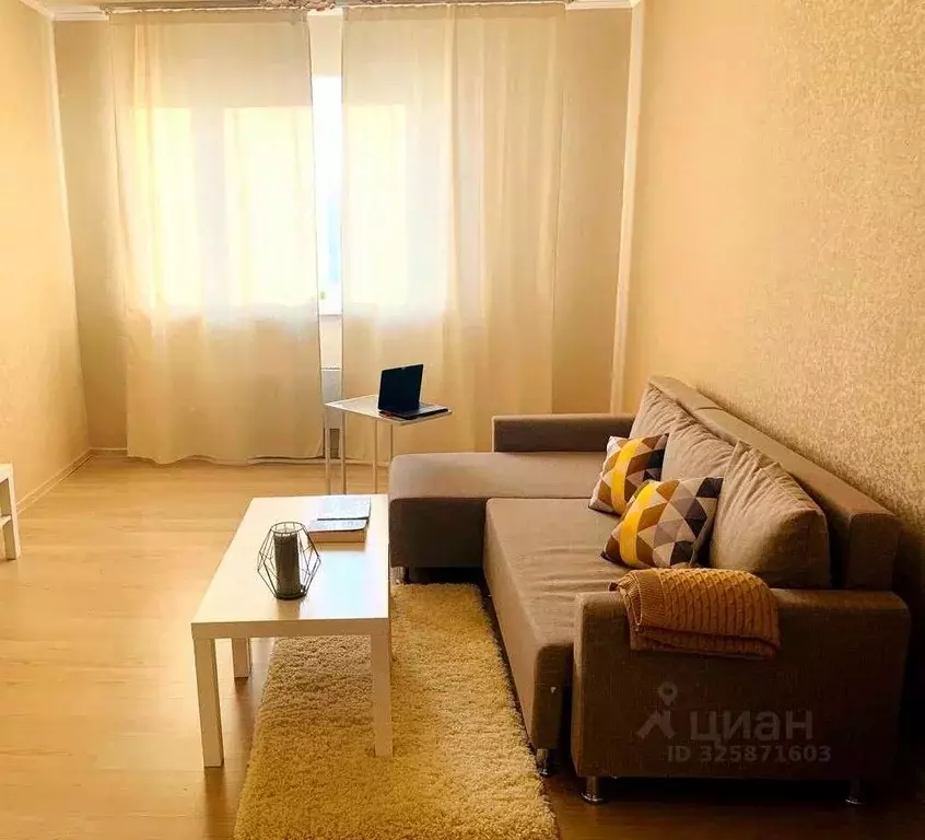 2-к кв. Краснодарский край, Сочи Адлер жилрайон, ул. Фабричная (62.0 ... - Фото 2