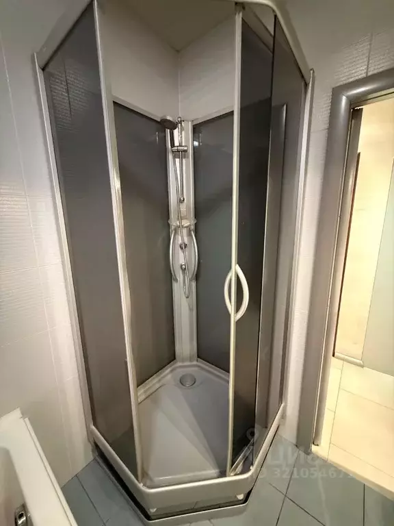 4-к кв. Красноярский край, Красноярск ул. Молокова, 1к2 (125.0 м) - Фото 1