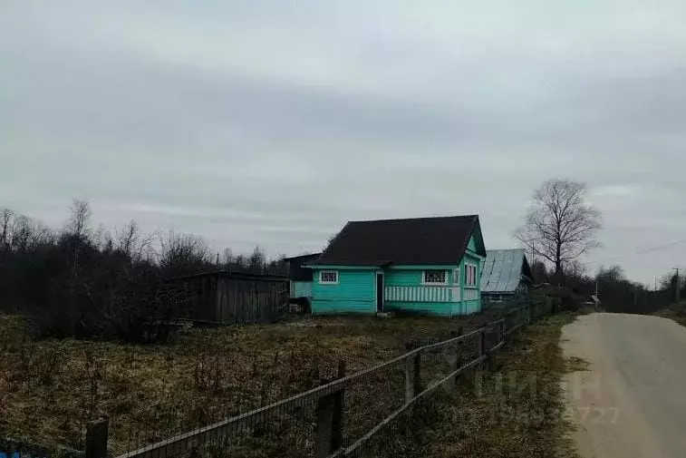 Дом в Новгородская область, Валдайский район, Рощинское с/пос, д. ... - Фото 2