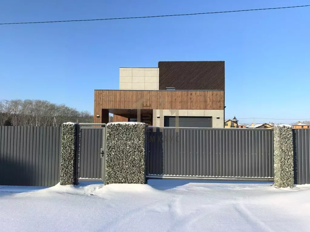 Дом в Омская область, Омский район, с. Усть-Заостровка ул. 6-я ... - Фото 1