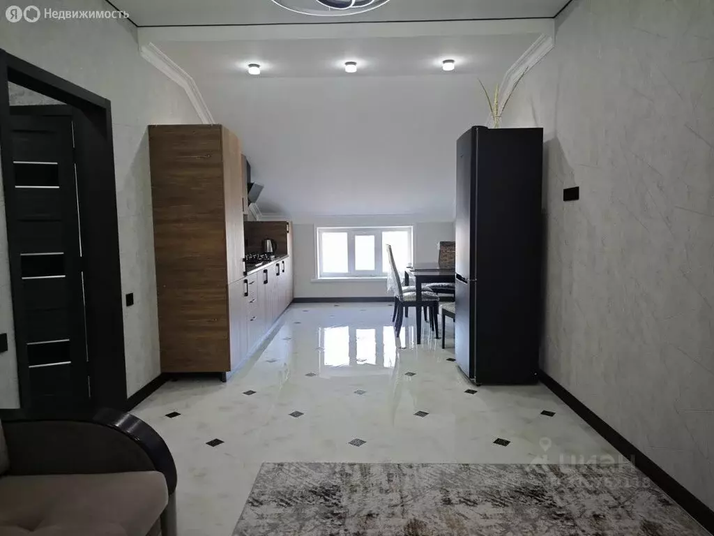2-комнатная квартира: Махачкала, улица Каммаева, 20А (52 м) - Фото 1