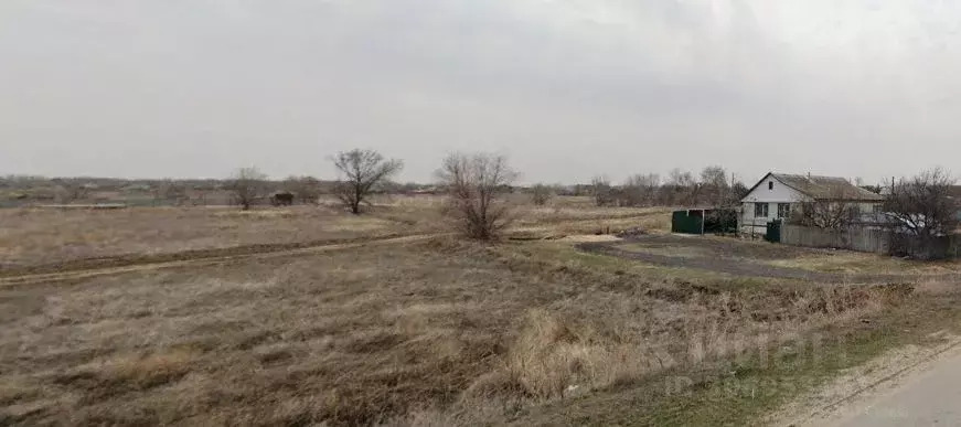 Участок в Волгоградская область, Среднеахтубинский район, Кировское ... - Фото 0