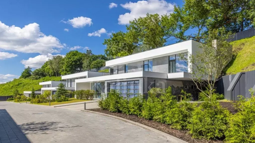 Дом в Московская область, Одинцовский городской округ, д. Назарьево  ... - Фото 2