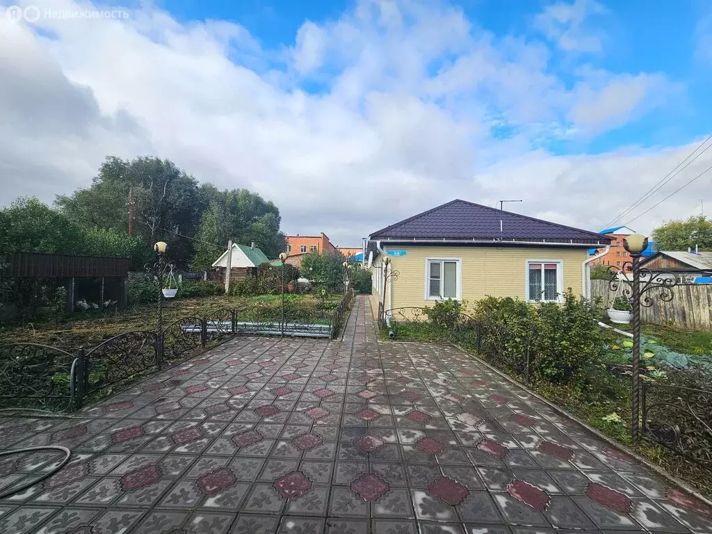 Дом в Калачинск, Больничная улица (105 м) - Фото 2
