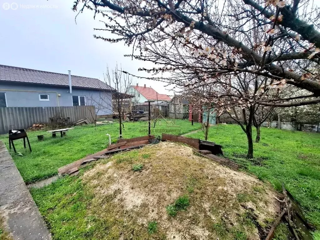 Участок в Симферополь, 24-я улица Коллективных Садов (4 м) - Фото 1