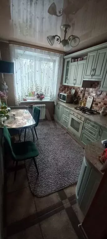 3-к. квартира, 70 м, 4/9 эт. - Фото 0