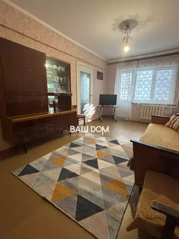 3-к кв. Брянская область, Брянск ул. Молодой Гвардии, 85 (44.8 м) - Фото 0