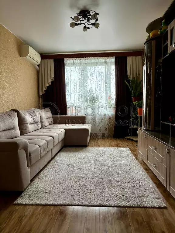 Продается 3-комнатная квартира - Фото 1