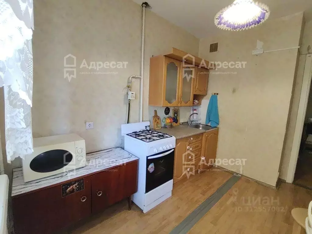 2-к кв. Волгоградская область, Волгоград Гагринская ул., 7а (53.8 м) - Фото 0