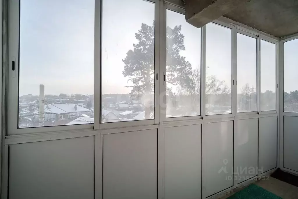 2-к кв. Иркутская область, Иркутск ул. Маяковского, 67/1 (41.7 м) - Фото 1