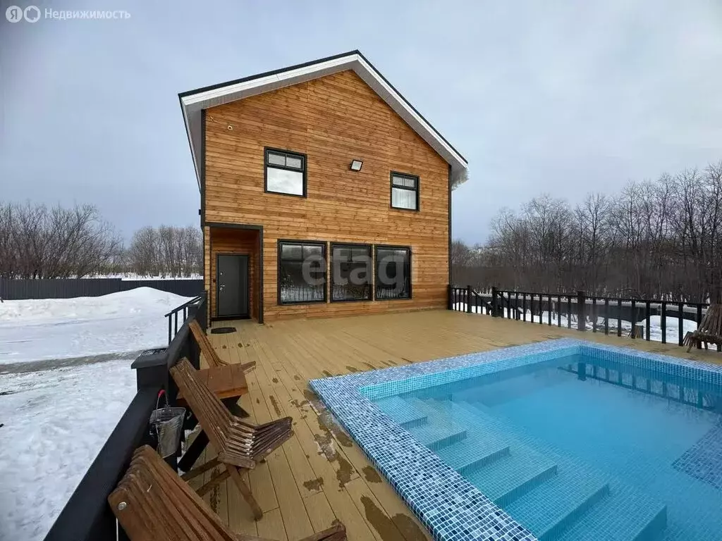 Дом в посёлок Термальный, улица Ленина (140 м) - Фото 1