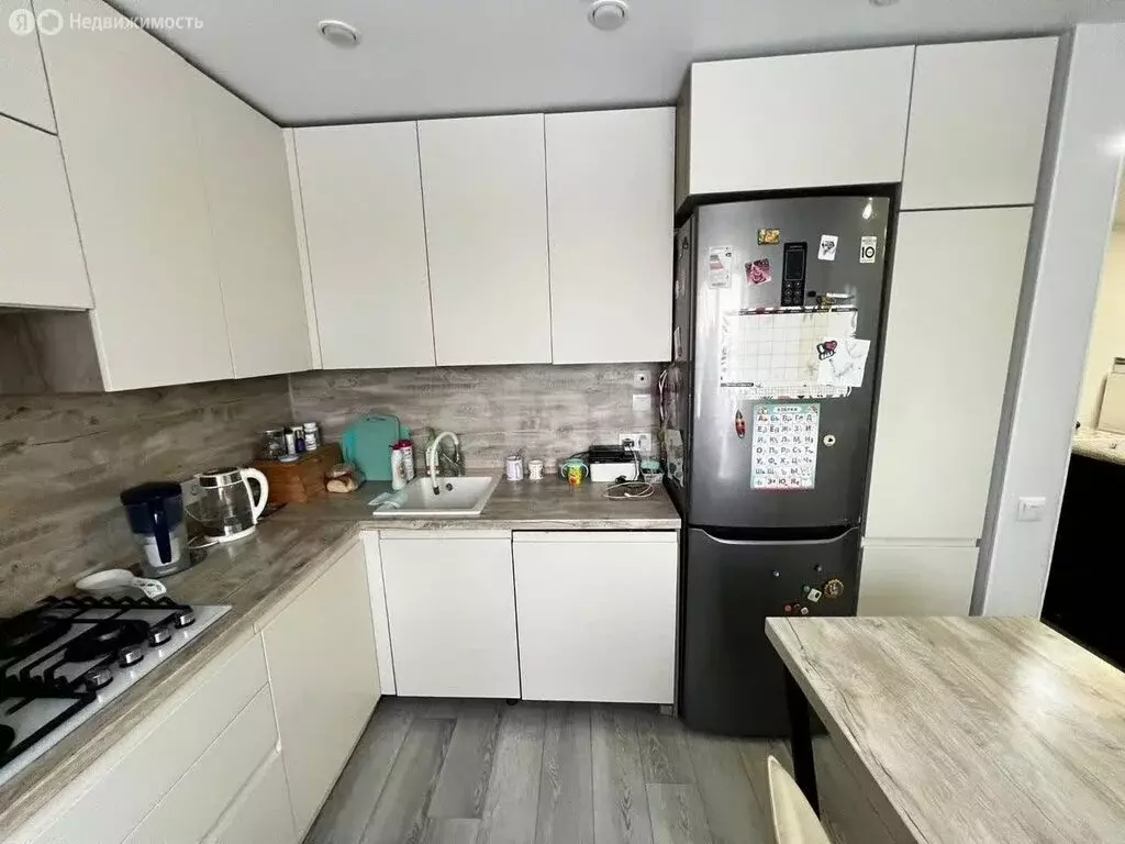 2-комнатная квартира: Ухта, проспект Космонавтов, 19 (71.2 м) - Фото 2