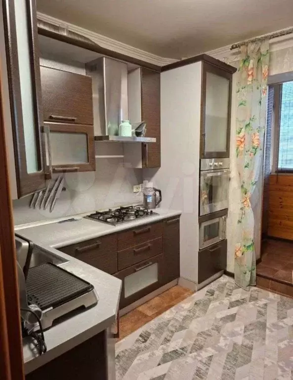 3-к кв. Белгородская область, Белгород ул. Есенина, 48 (68.5 м) - Фото 2