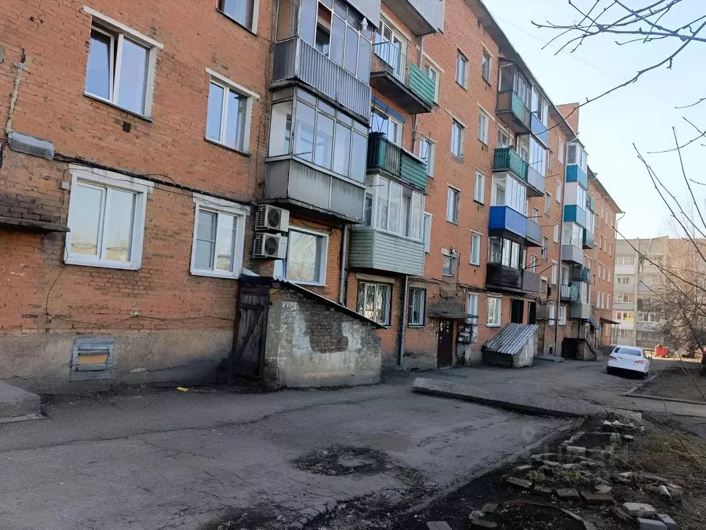 4-к кв. Кемеровская область, Ленинск-Кузнецкий ул. Гагарина, 8 (59.8 ... - Фото 0