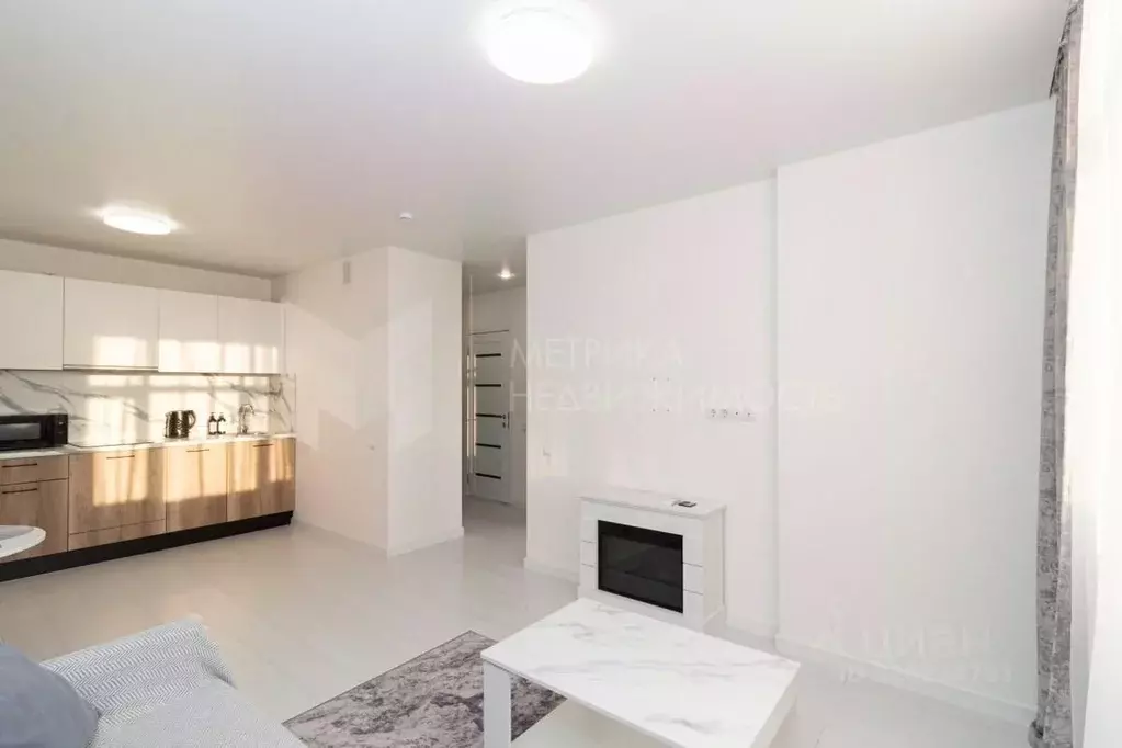 1-к кв. Тюменская область, Тюмень ул. Первооткрывателей, 6 (40.0 м) - Фото 1