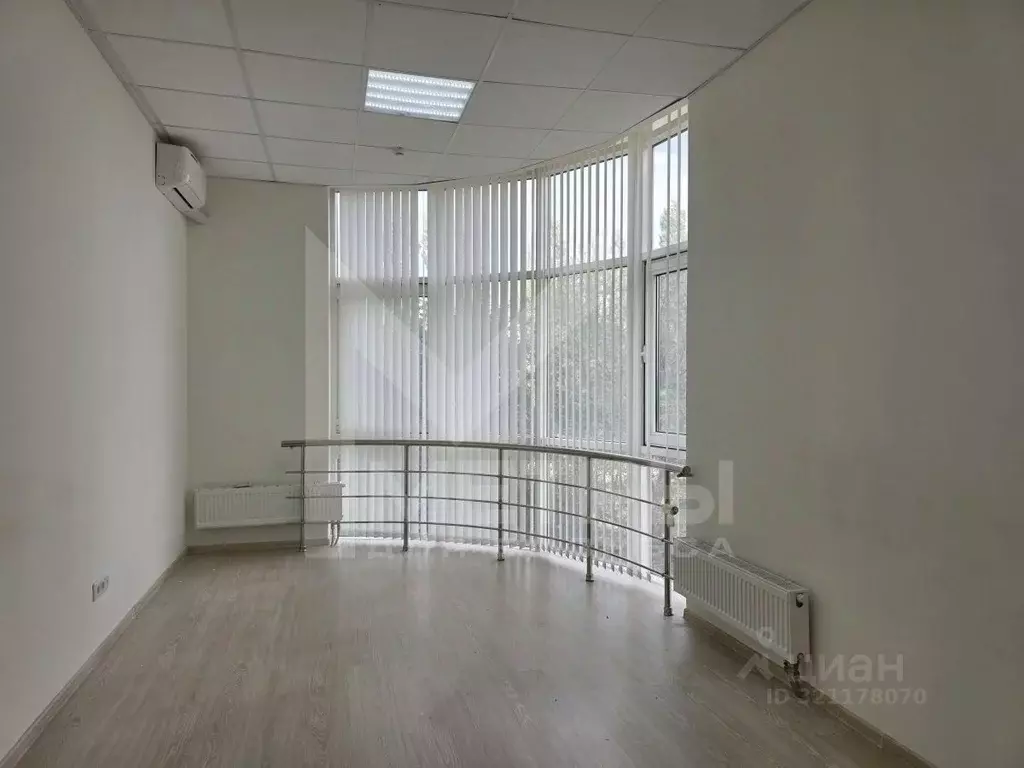 Офис в Краснодарский край, Краснодар Центральный мкр, ул. Коммунаров, ... - Фото 1